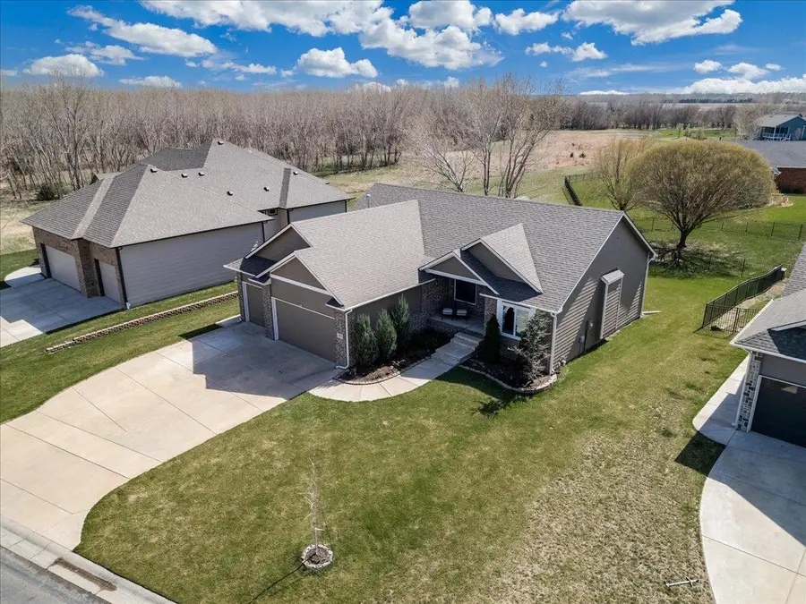 8407 W Coral St, Maize, KS 67101 - #3