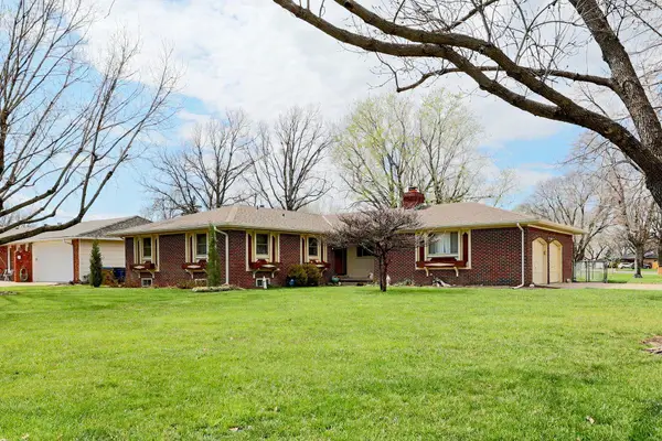 201 Miles Ave, Valley Center, KS 67147