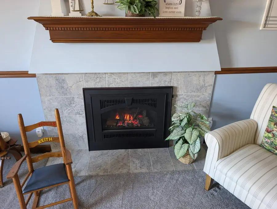 815 Mike Dr, Salina, KS 67401 - #3