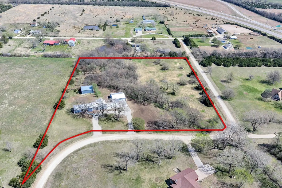 10270 SW Hidden Lane Rd, Augusta, KS 67010 - #1