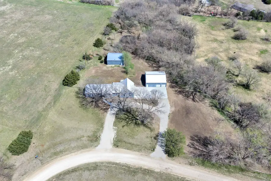 10270 SW Hidden Lane Rd, Augusta, KS 67010 - #2