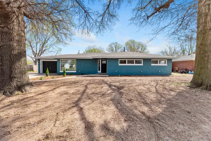 632 N Wolf St, Cheney, KS 67025 - #2