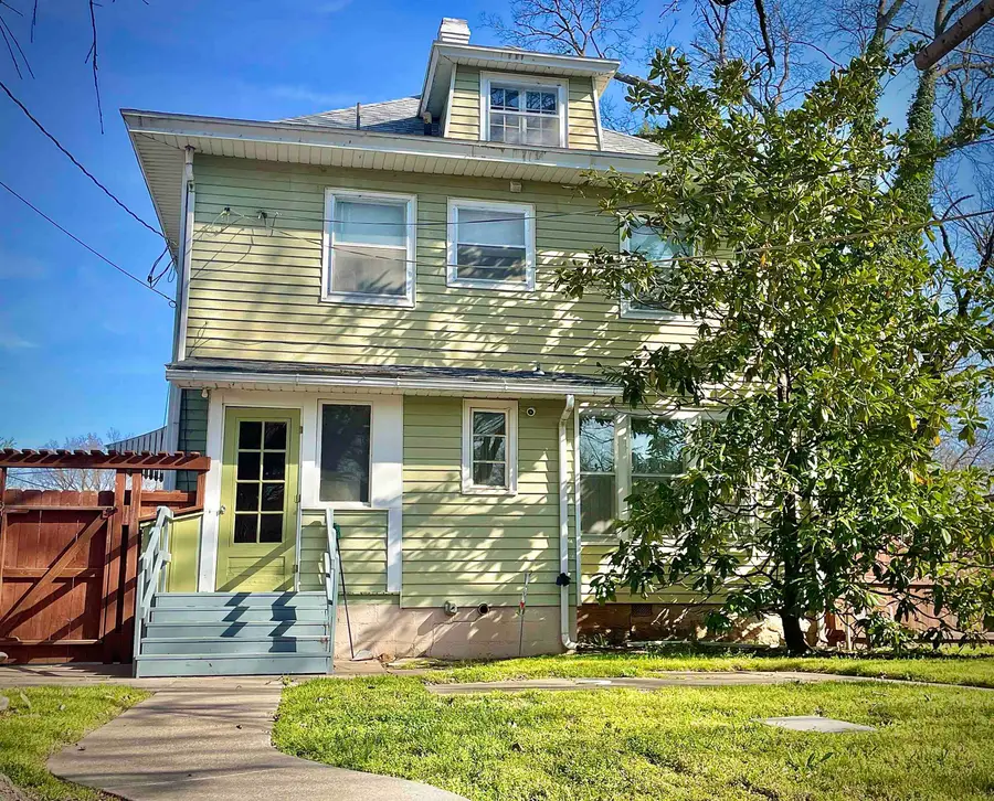 507 W 9th, Winfield, KS 67156 - #2