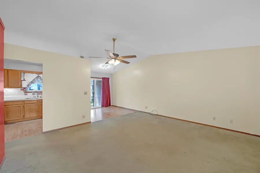 925 E Idlewild Dr, Wichita, KS 67216 - #3