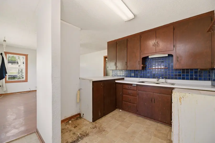 1540 N Andover Rd, Andover, KS 67002 - #2