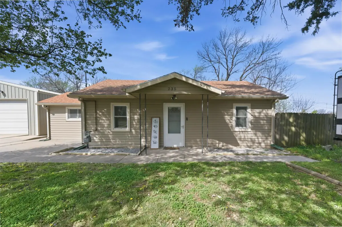 235 S Norris St, Benton, KS 67017 - #1