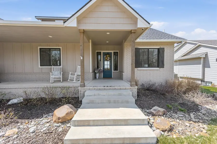 4929 W Wavecrest Cir, Wichita, KS 67205 - #2