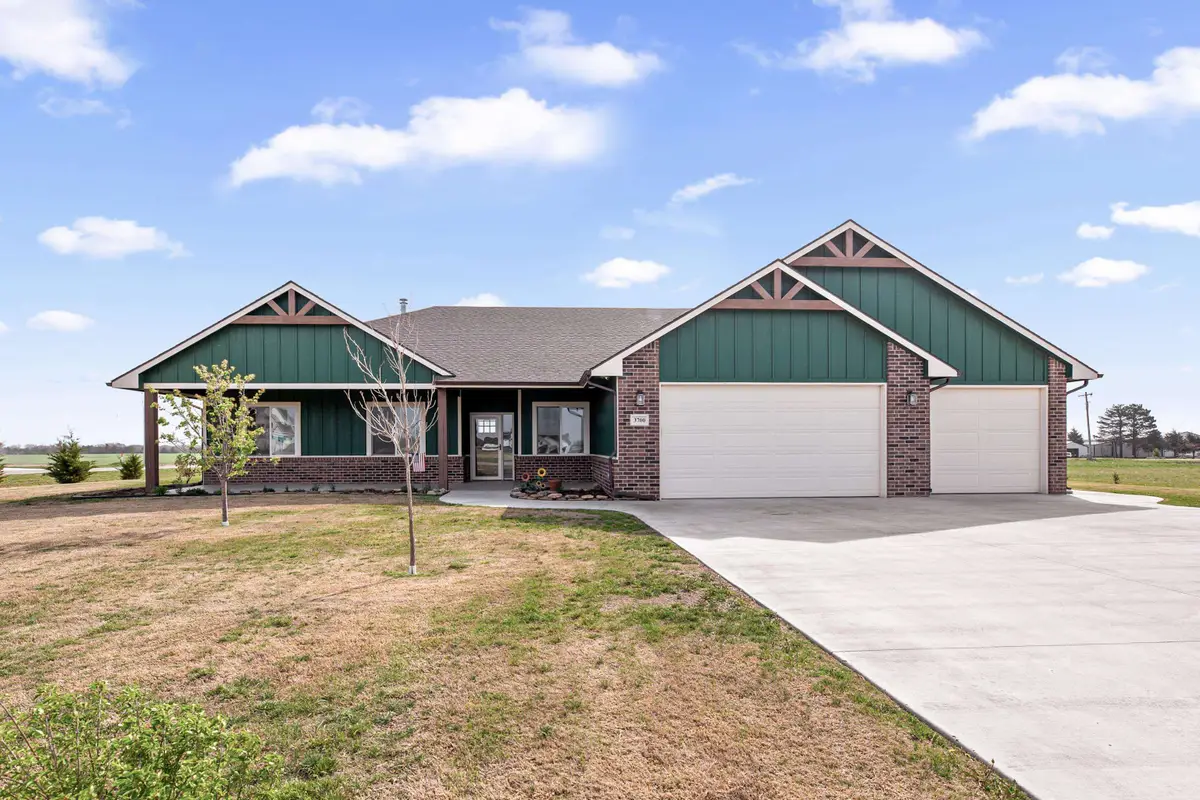 3700 Tapestry Ln, Goddard, KS 67052 - #1