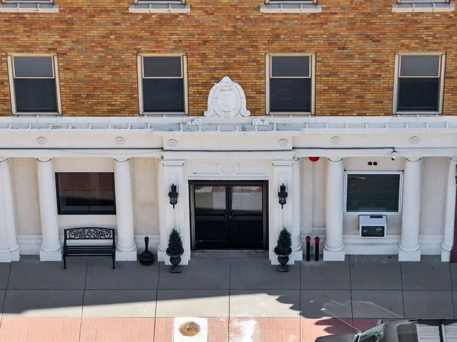 200 S Main St, El Dorado, KS 67042 - #2