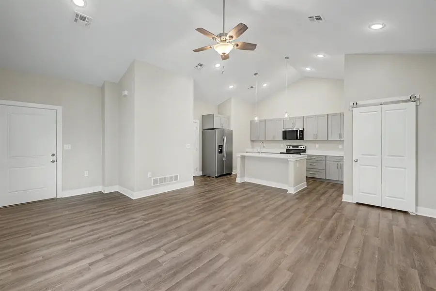 2716 Amelia Ln., Salina, KS 67401 - #2