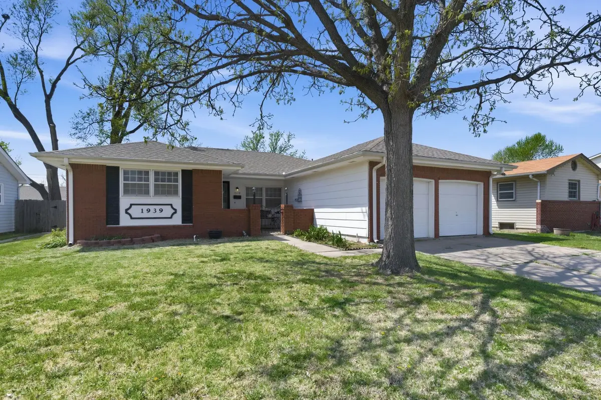 1939 W Dallas St, Wichita, KS 67217 - #1
