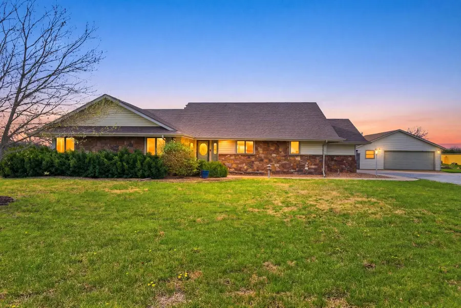 16711 SW 154th Ter, Rose Hill, KS 67133 - #3