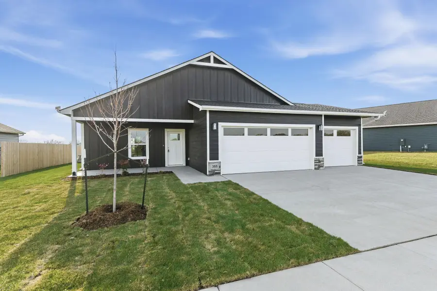 355 N Woodstone St, Derby, KS 67037-7814 - #2