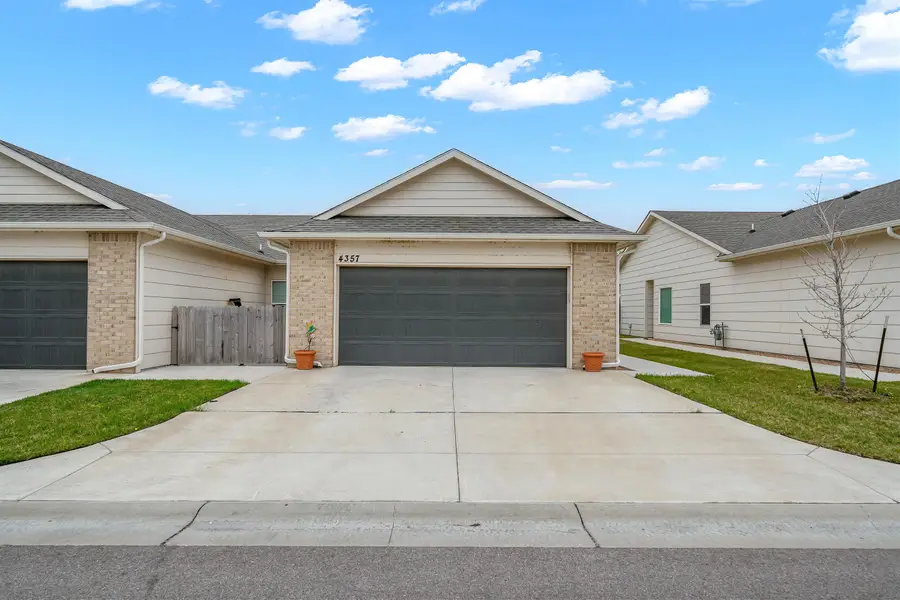 4357 N Sandplum St, Wichita, KS 67205 - #2