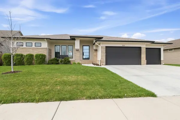 1525 N Shadow Rock Dr, Andover, KS 67002