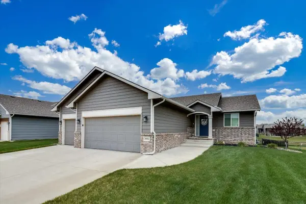 10536 W Sondra St, Maize, KS 67101