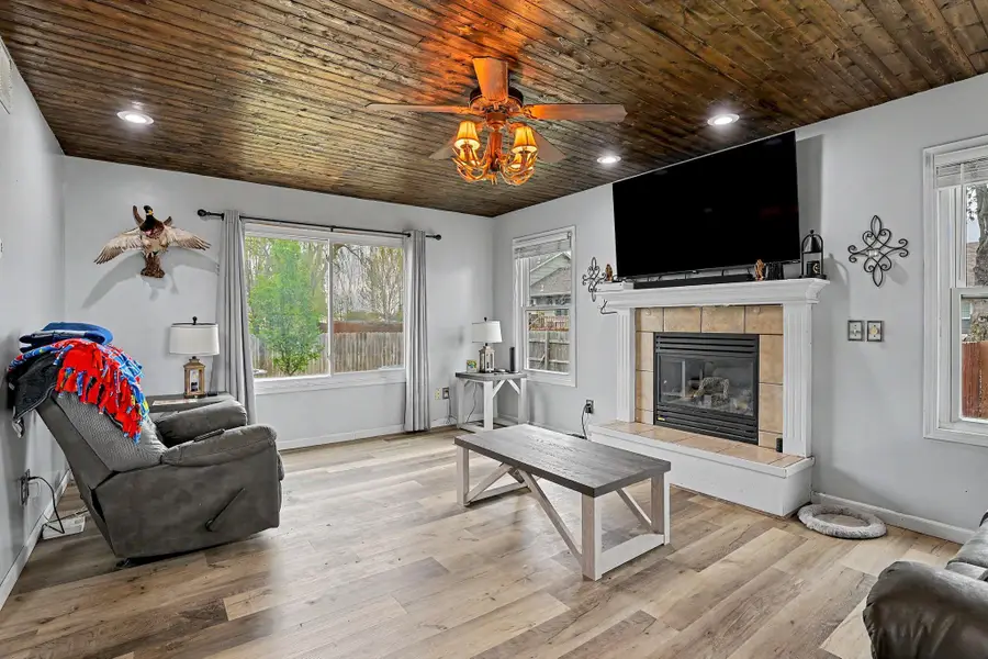 2712 Rushwood Dr, Augusta, KS 67010 - #2