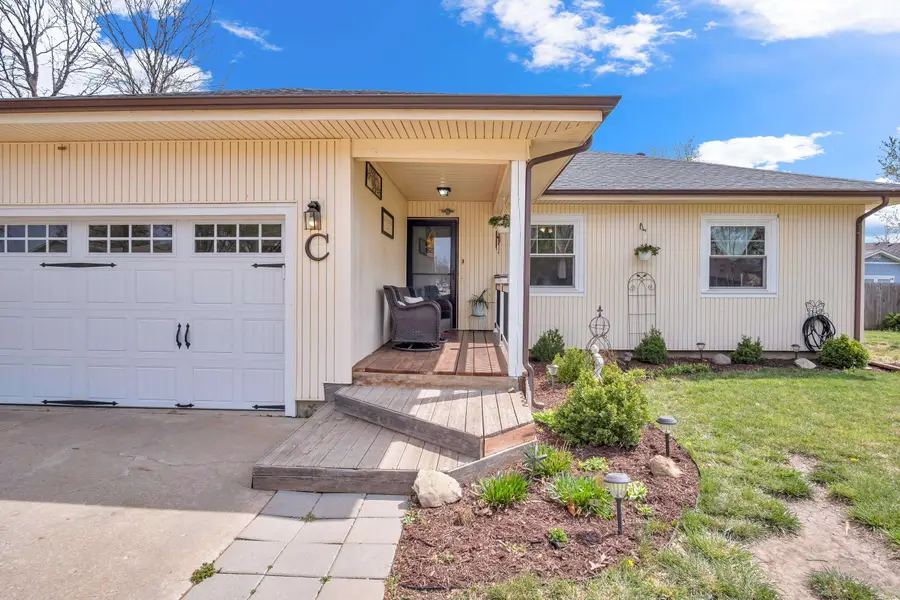 1808 Grandview Ave, Newton, KS 67114 - #3