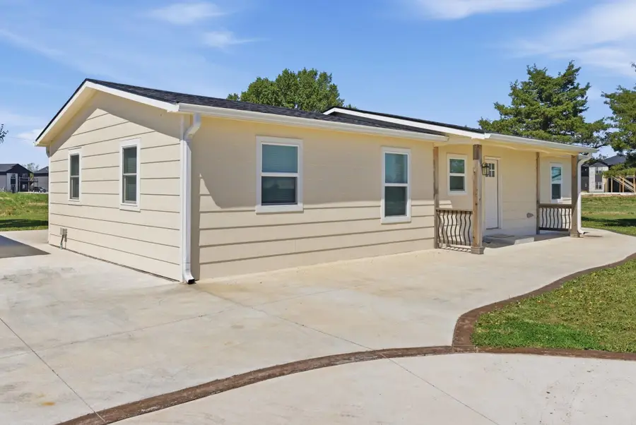 813 S Goddard Rd, Goddard, KS 67052 - #3