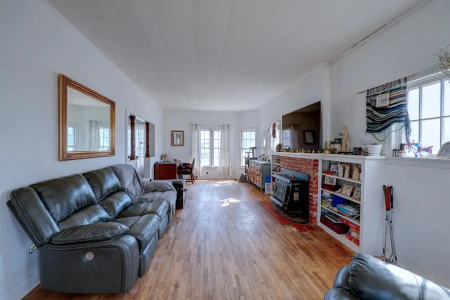 1401 E 5th Ave, Winfield, KS 67156 - #3