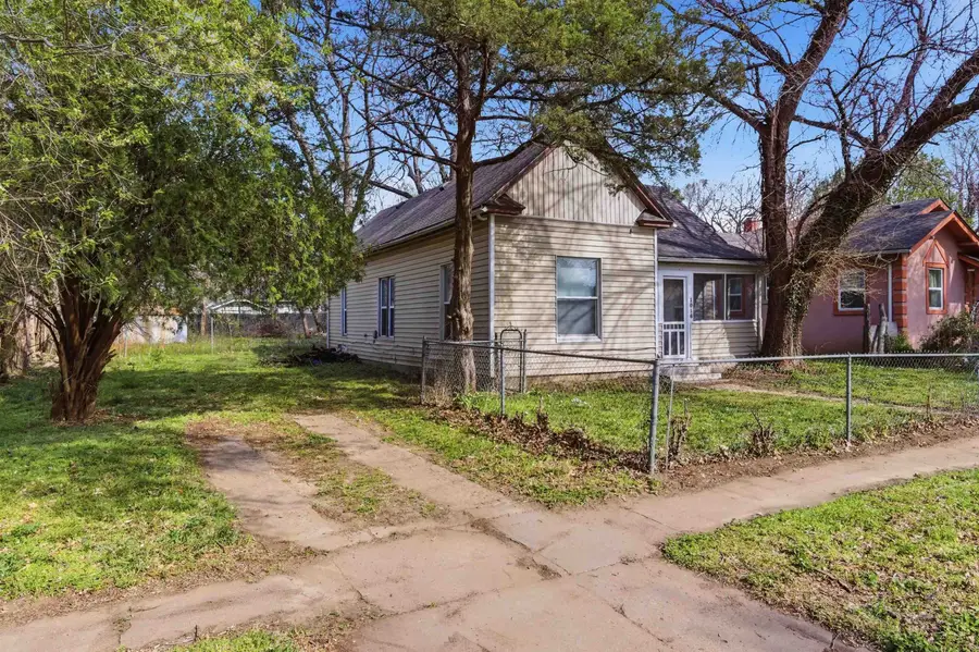 1016 S Wichita St, Wichita, KS 67213 - #3