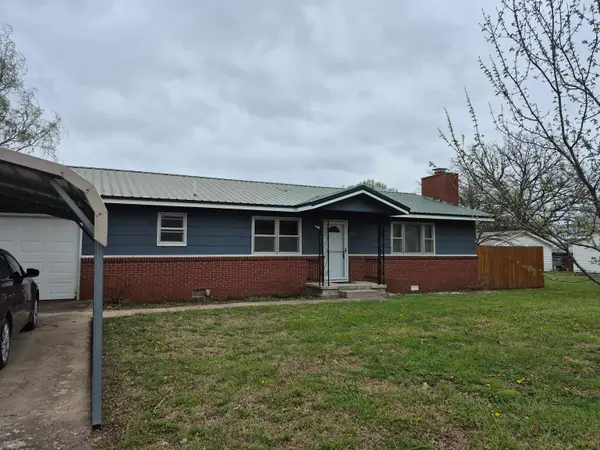 529 N Cedar St, Moran, KS 66755