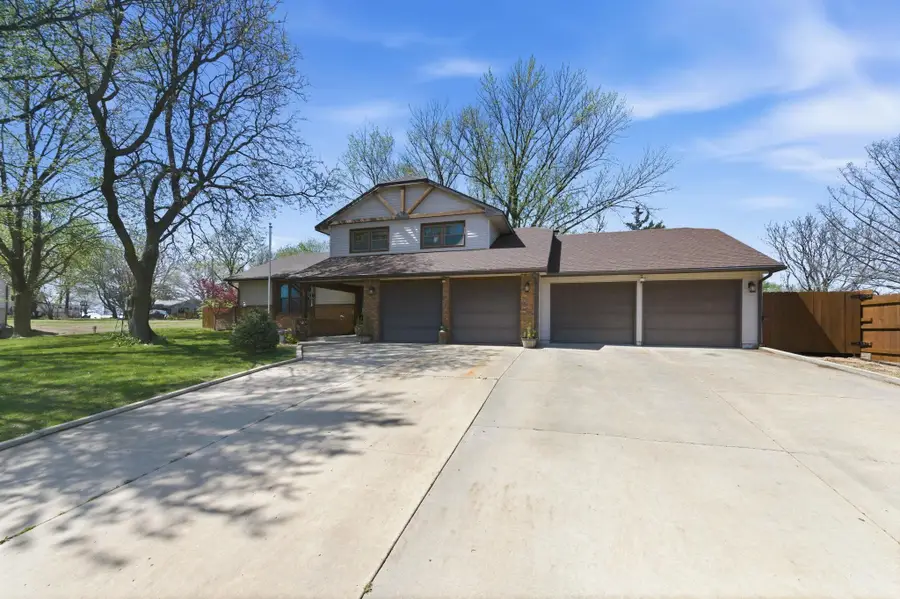 1 Valley View Dr, Goddard, KS 67052 - #2