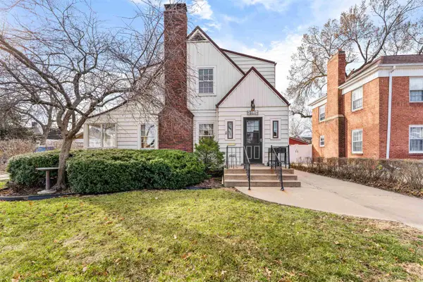 311 Sunset Dr, Salina, KS 67401