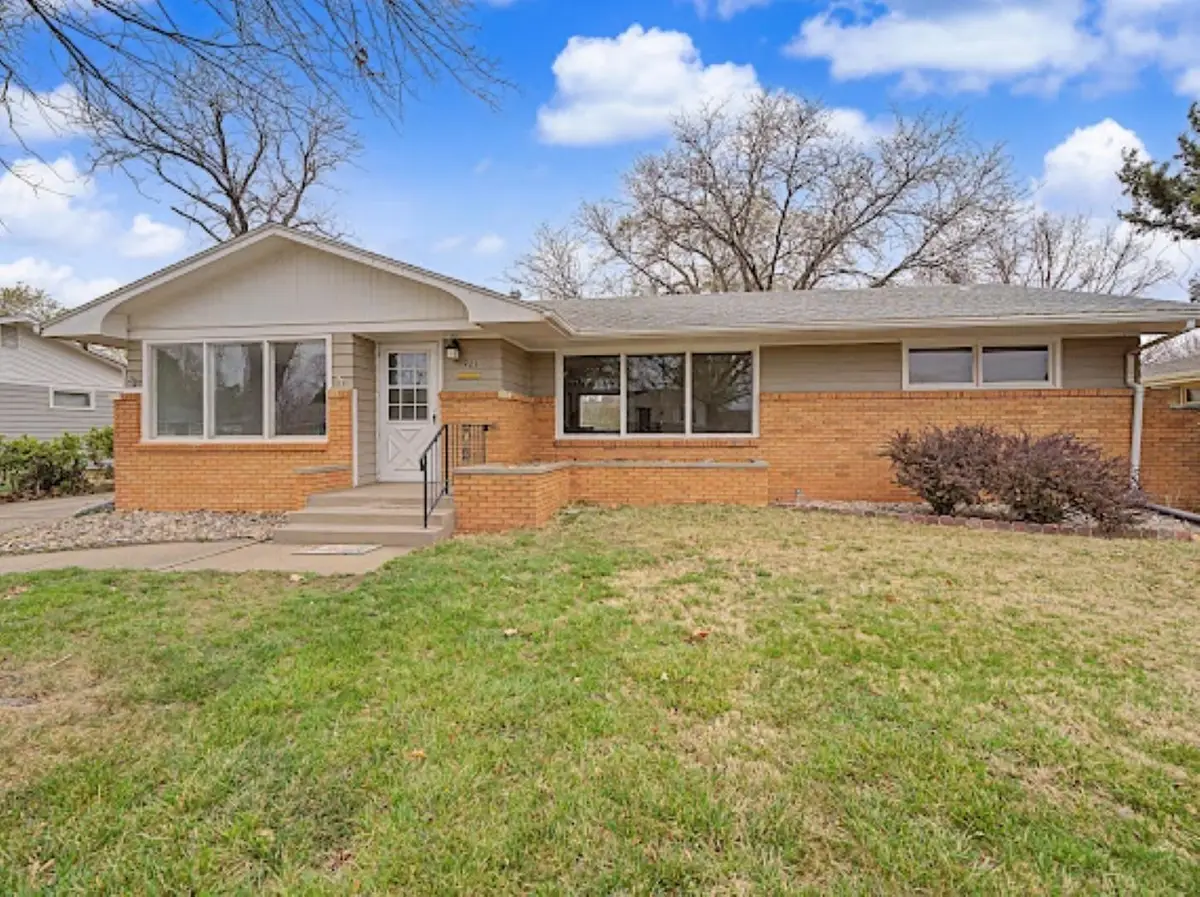 921 Manor Rd., Salina, KS 67401 - #1