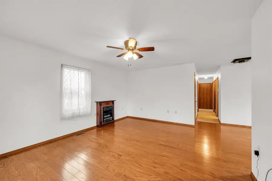 614 Cottonwood Ave, Mulvane, KS 67110 - #3