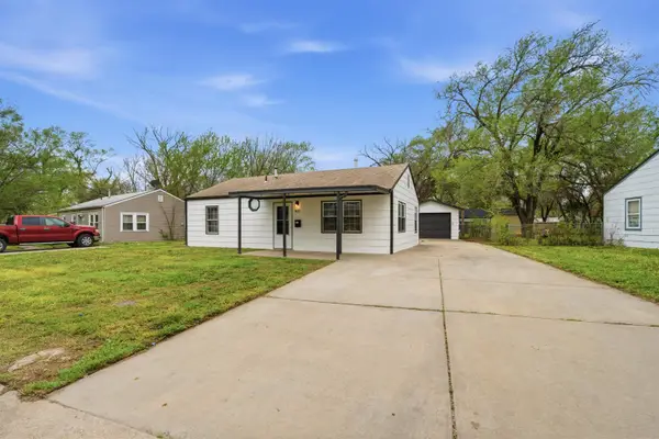 4633 S Hemlock Ave, Wichita, KS 67216