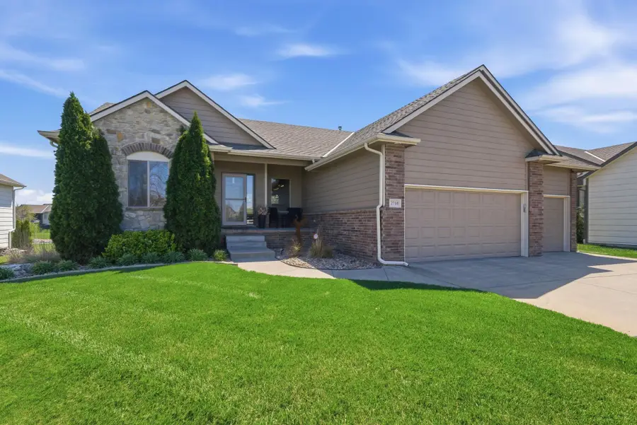 2710 N Woodridge St, Wichita, KS 67226 - #3