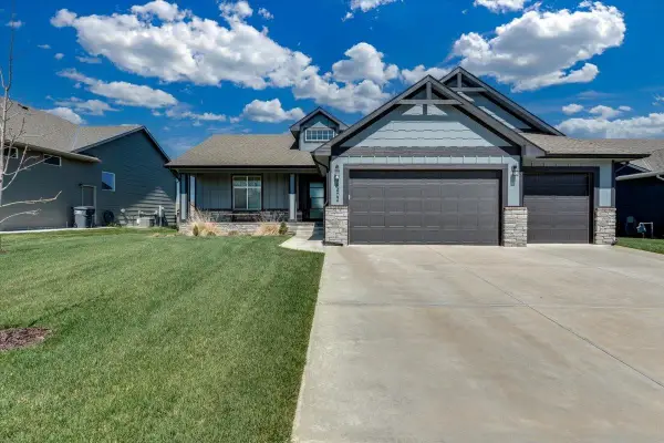 15402 E Hazel Nut St, Wichita, KS 67230