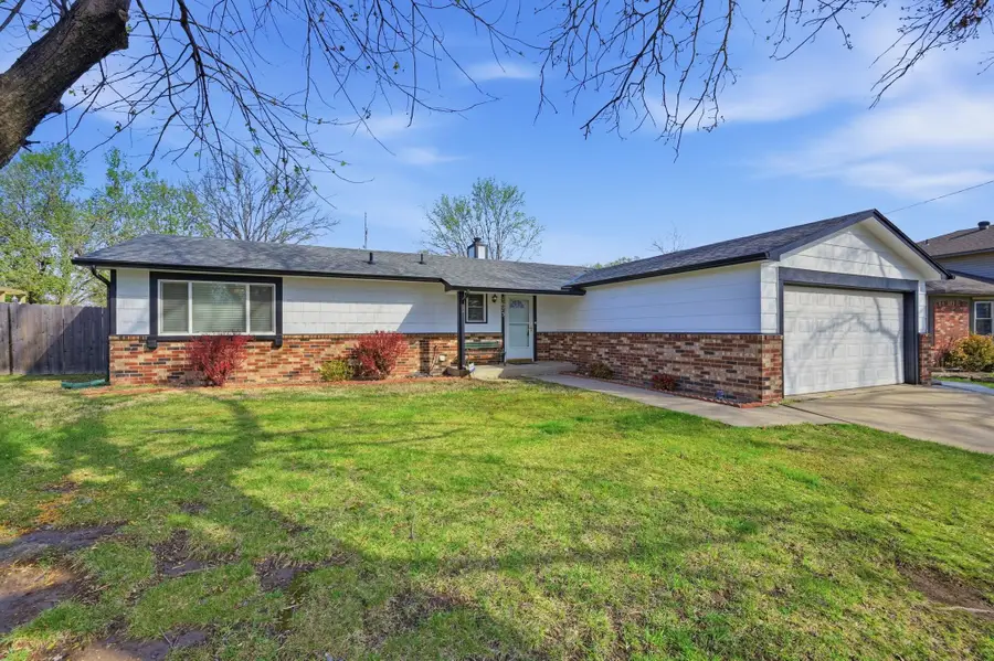1673 N Timothy Ln, Wichita, KS 67212 - #2