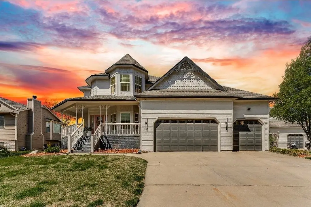 823 S Surrey Lane, Maize, KS 67101 - #1