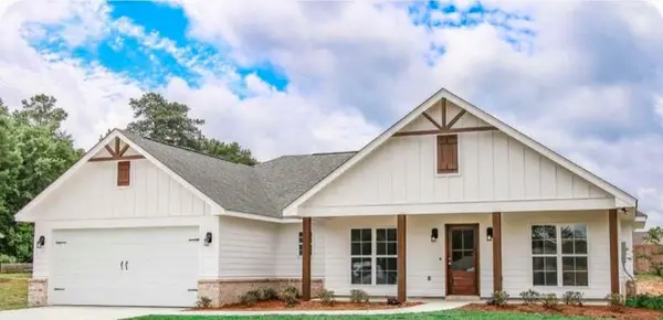 434 Saturn Ave, Salina, KS 67401