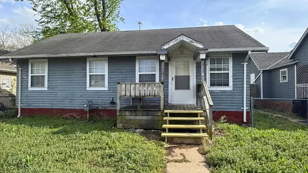 923 W Walnut St, Salina, KS 67401