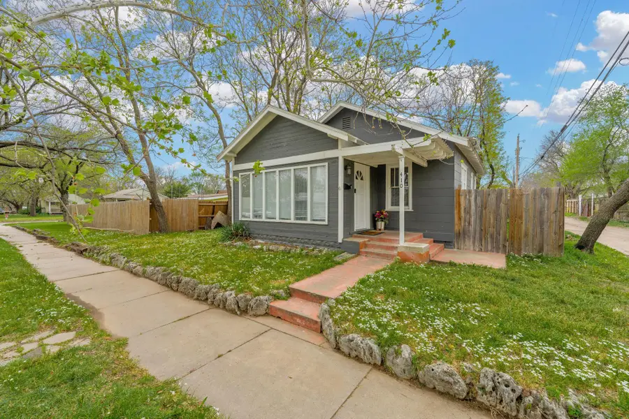 410 W 16th St N, Wichita, KS 67203 - #2