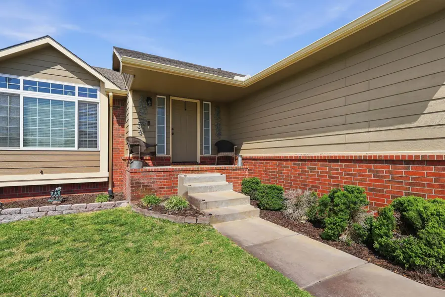 3245 S Bluelake Ct, Wichita, KS 67215 - #3