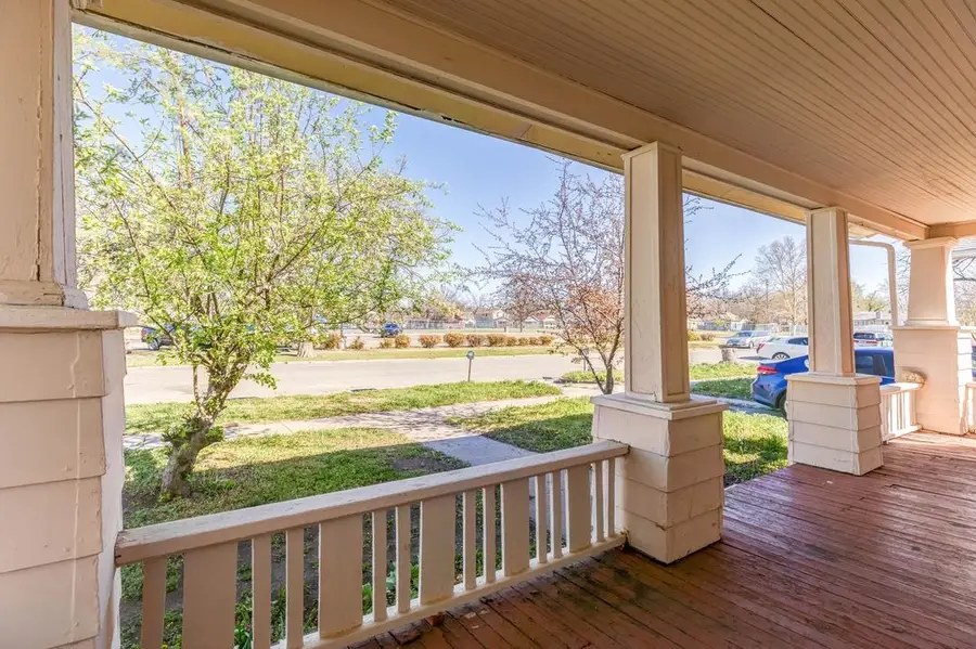 226 S Phillips, Salina, KS 67401 - #2