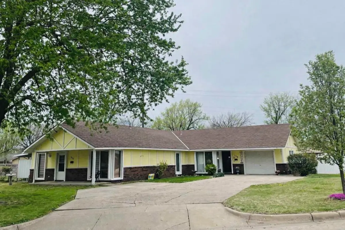527 N Gordon St # 529, Wichita, KS 67203 - #1