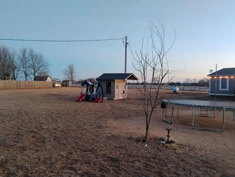 39831 W 6th St S, Cheney, KS 67025 - #3