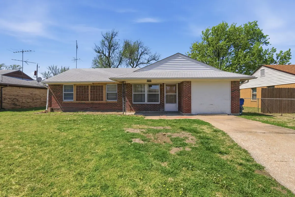 2307 S Hiram St, Wichita, KS 67213 - #1