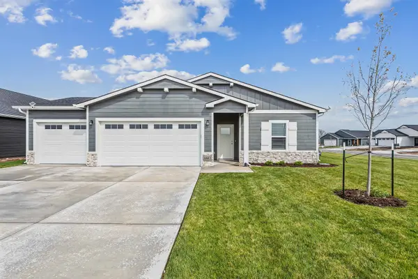 1602 N Topaz Ln, Mulvane, KS 67110