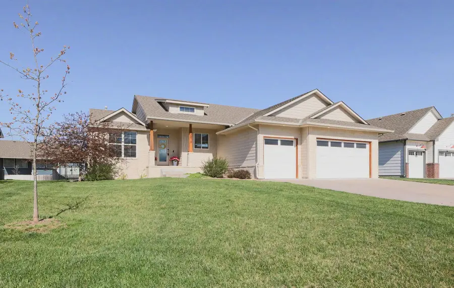 2810 E Mantane Cir, Wichita, KS 67219 - #2