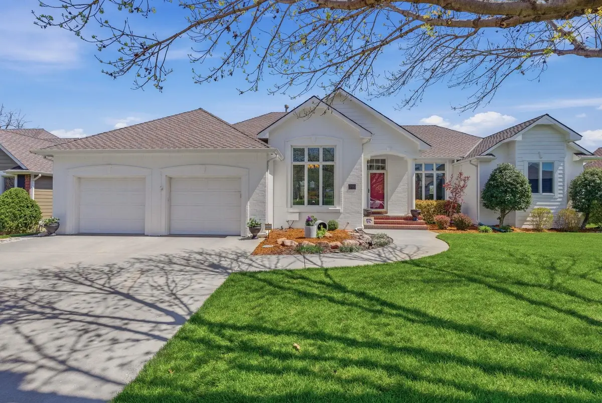 8128 W Meadow Pass Ct, Wichita, KS 67205 - #1