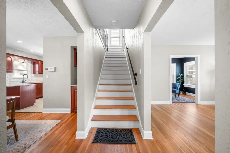 426 S Roosevelt St, Wichita, KS 67218 - #2