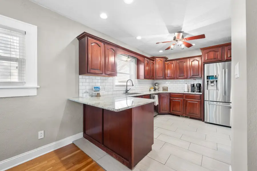 426 S Roosevelt St, Wichita, KS 67218 - #3