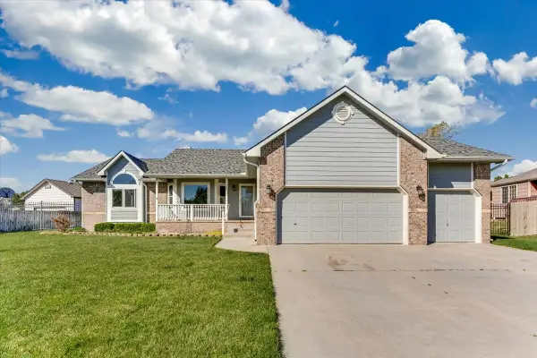 105 S Strode Ave, Rose Hill, KS 67133