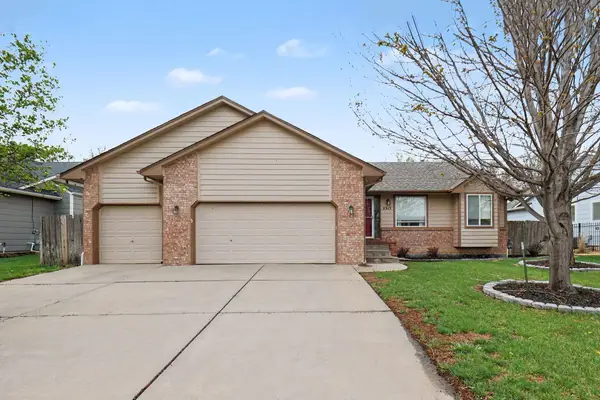 2315 N Brandon Cir, Wichita, KS 67226